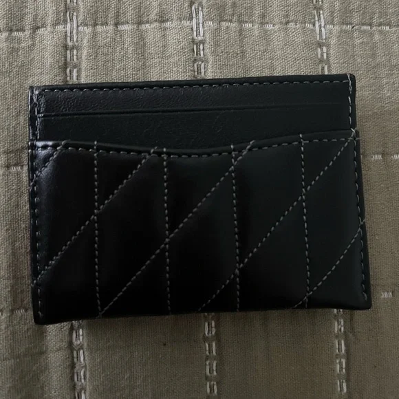 Coach Pillow Quilting Card Case - Picture 4 of 5